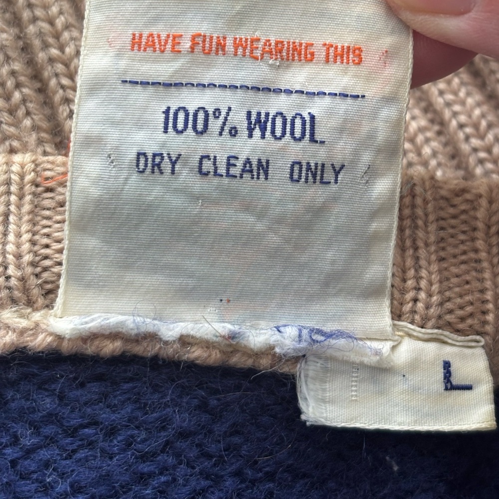 Vintage ARC Actionwear Men’s Beige and Blue Nordic Wool Cardigan Sweater Size L - Picture 4 of 11